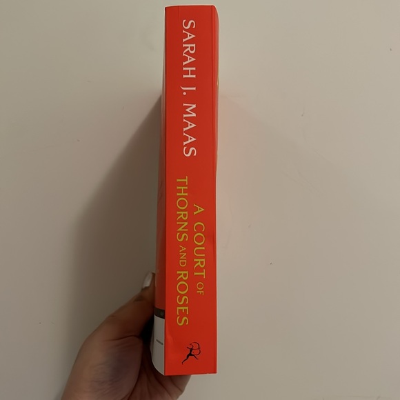 A Court of Thorns and Roses by Sarah J. Maas - Picture 3 of 4